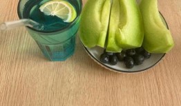 摆摊网红吃瓜,揭秘美食背后的故事