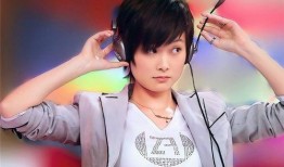 李宇春高中爆料照片视频,揭秘校园爆照背后的青春故事